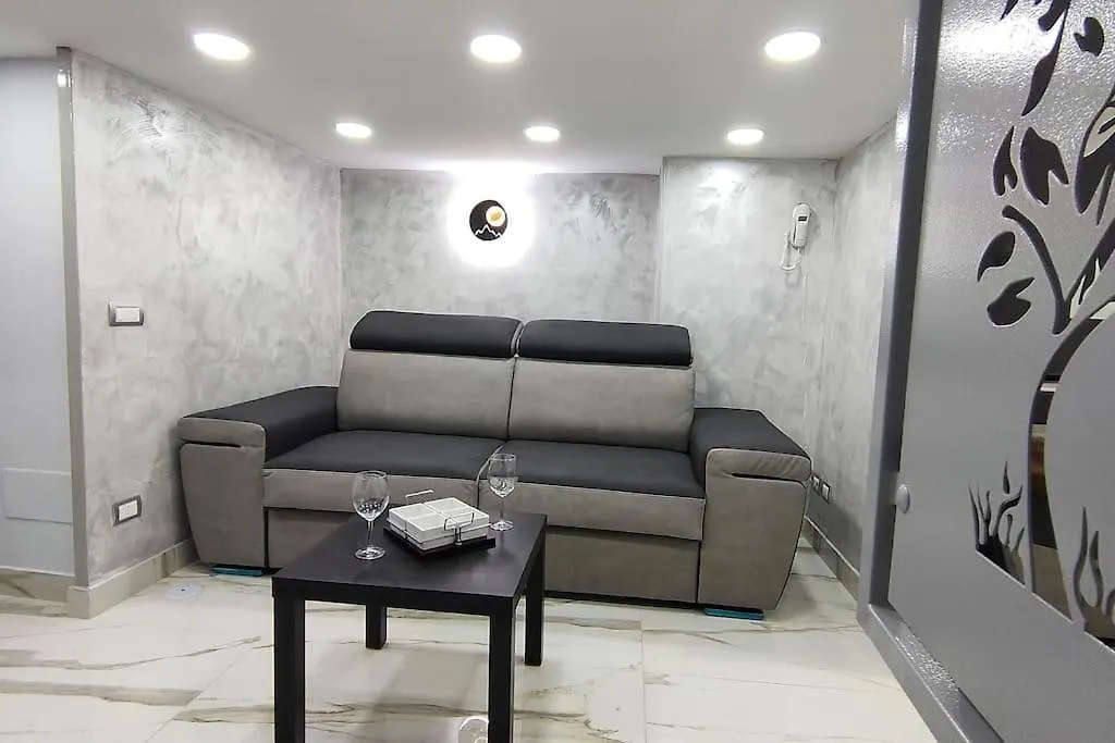 Il Duomo A Due Passi Apartment Naples