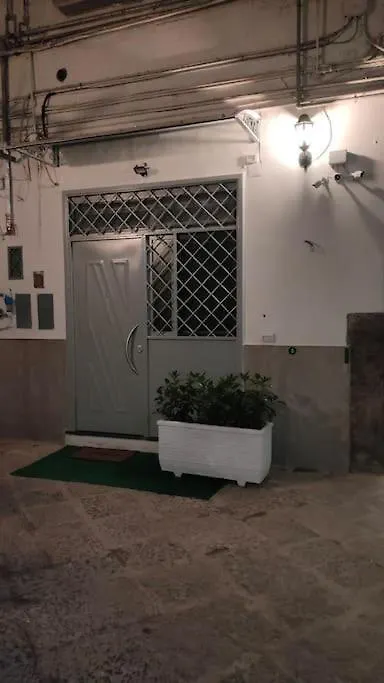 Il Duomo A Due Passi Apartment Naples