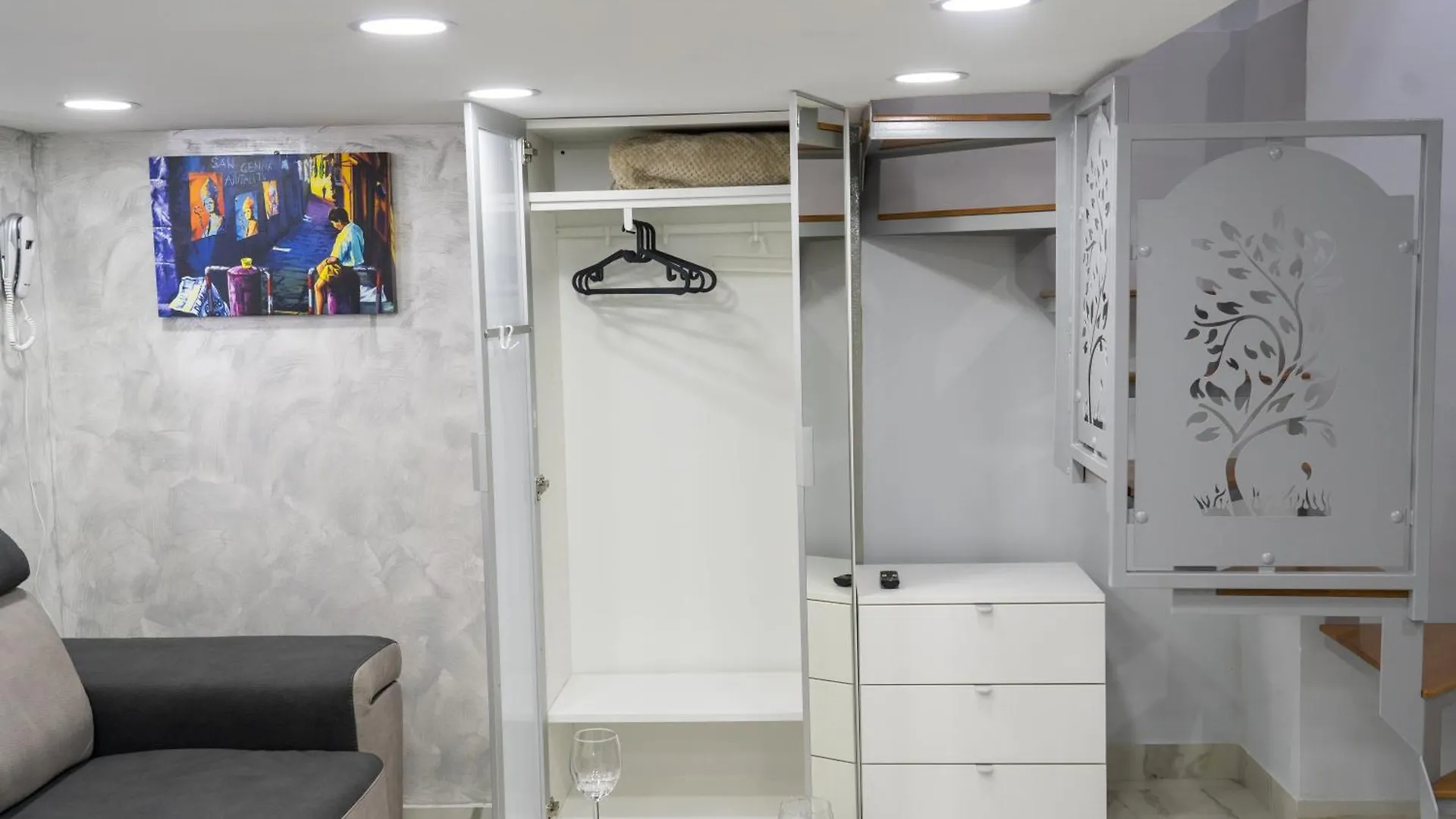Il Duomo A Due Passi Apartment Naples 0*,  Italy