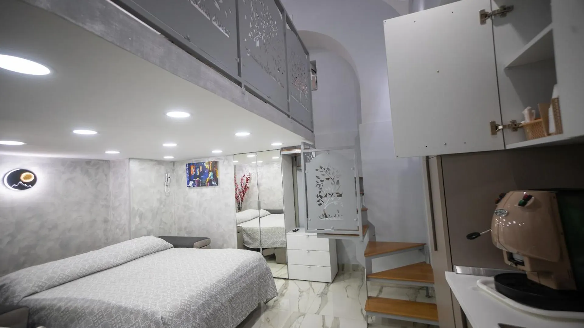 Il Duomo A Due Passi Apartment Naples