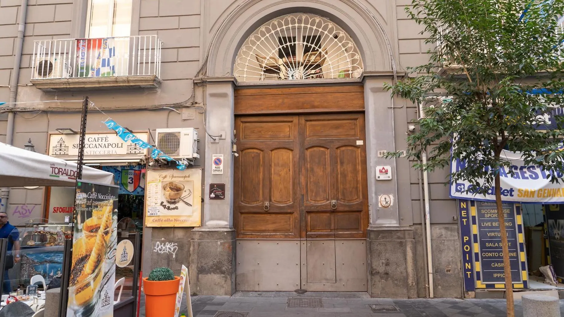 Il Duomo A Due Passi Apartment Naples