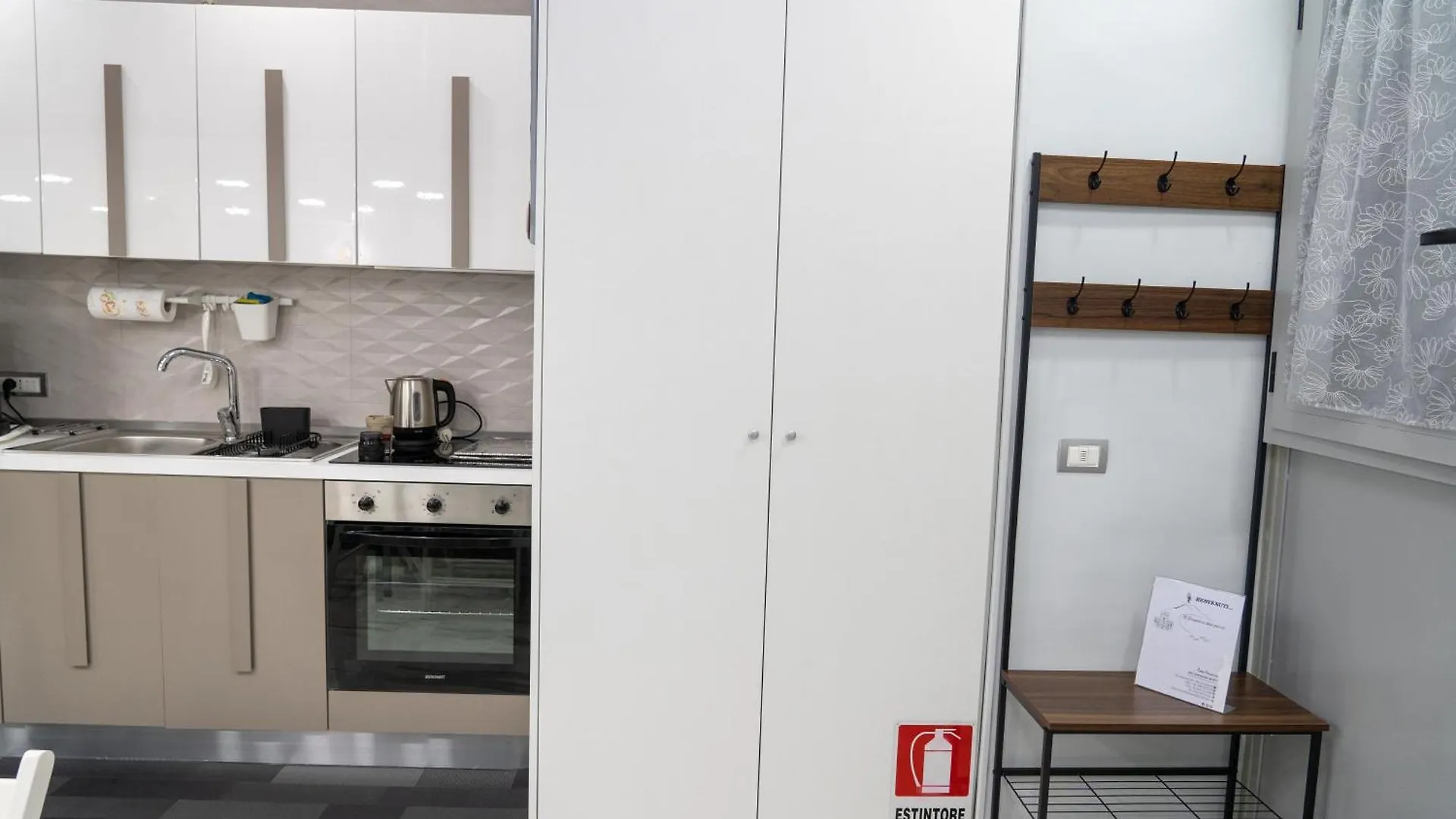 Il Duomo A Due Passi Apartment Naples 0*,  Italy
