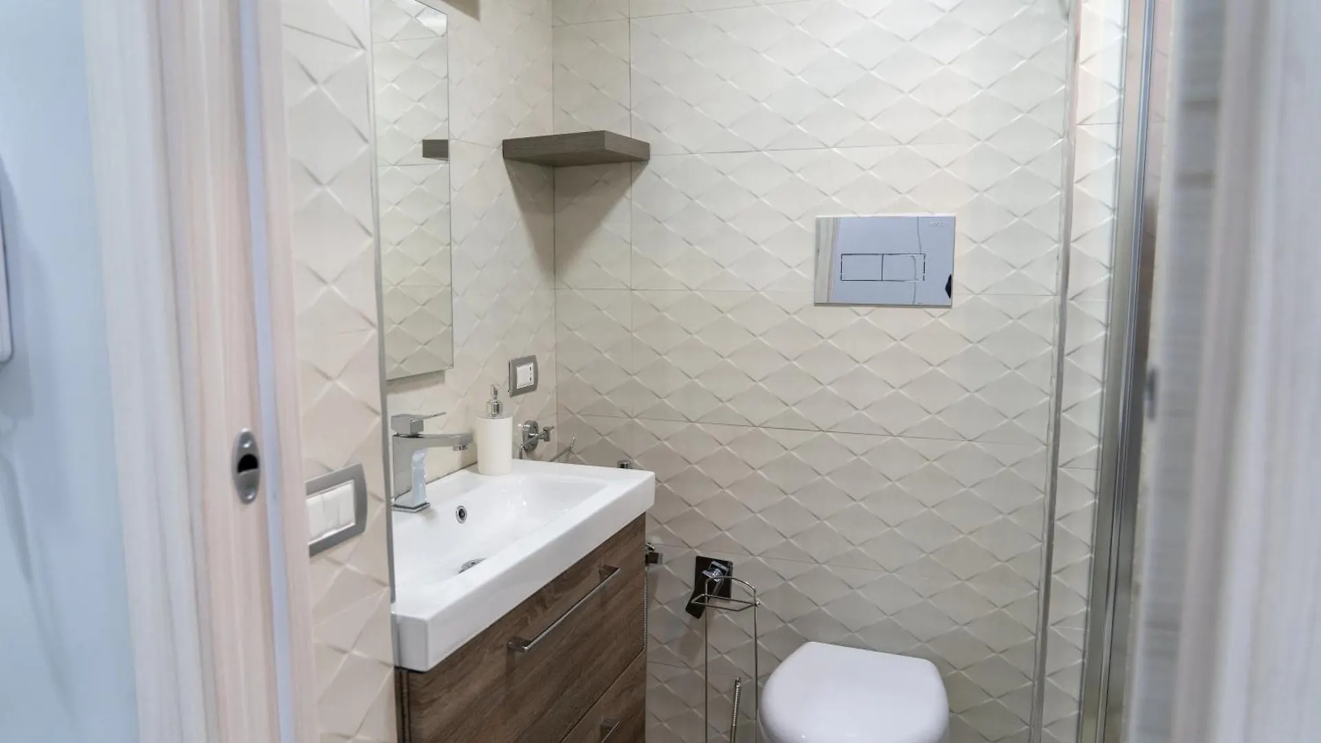 Il Duomo A Due Passi Apartment Naples