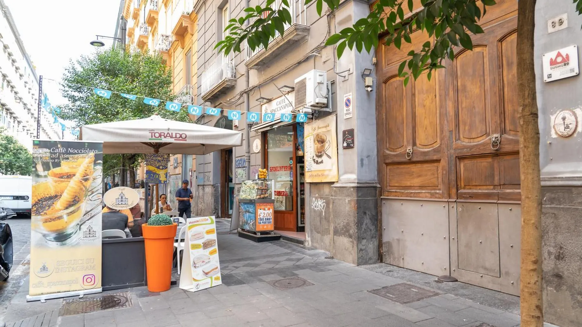 Il Duomo A Due Passi Apartment Naples
